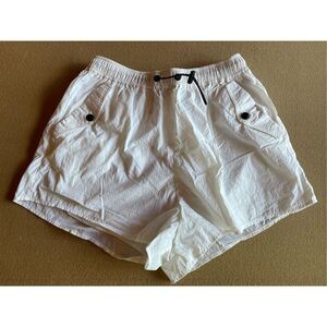 Tobe - ODE WINDBREAKER SHORTS - WHITE